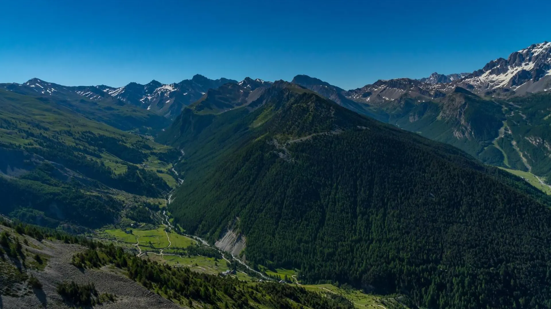 Chalet Les Ecrins Guillestre Vars Risoul Queyras France