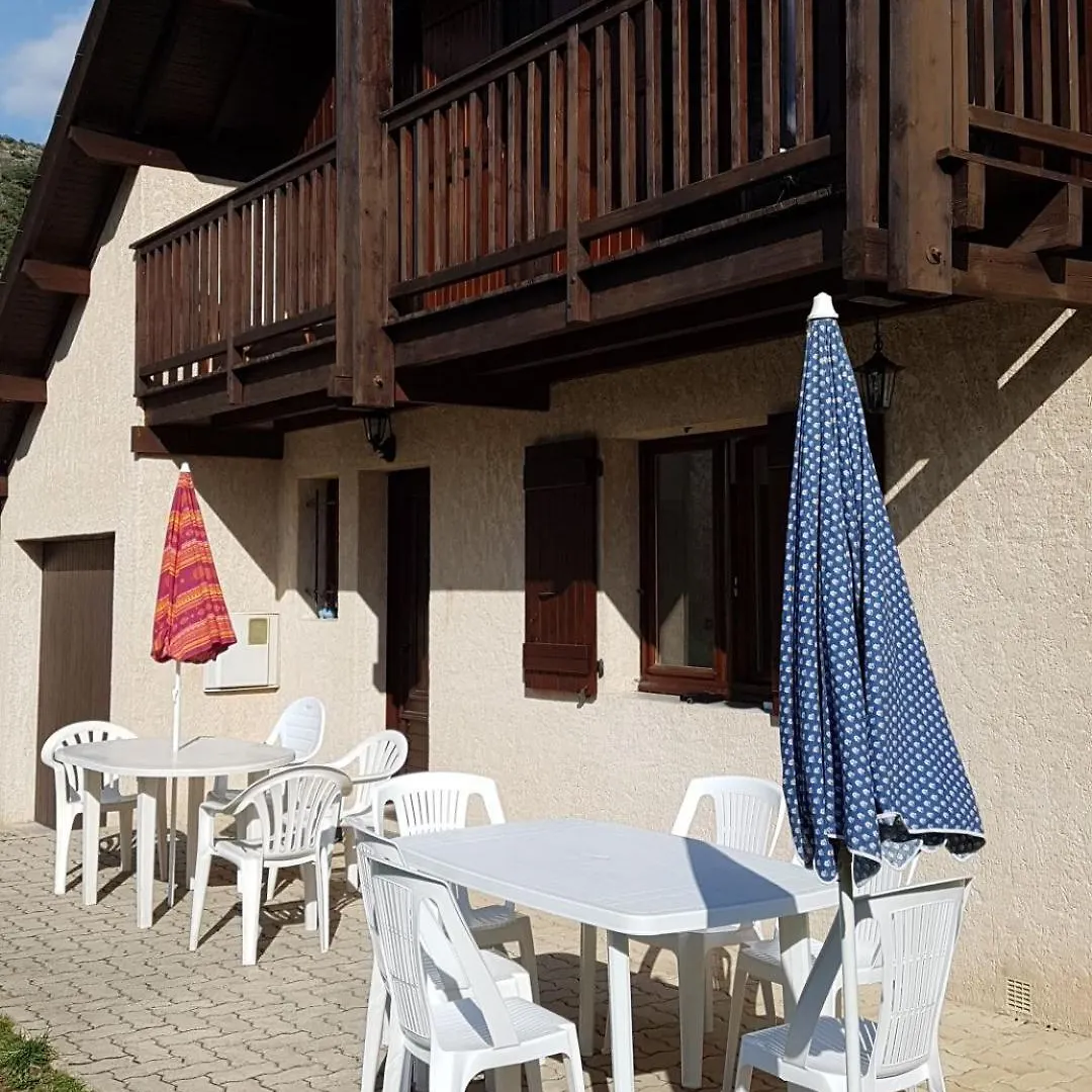 Chalet Les Ecrins Guillestre Vars Risoul Queyras France